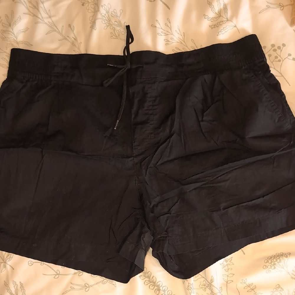 Columbia Women's Black Athletic Shorts